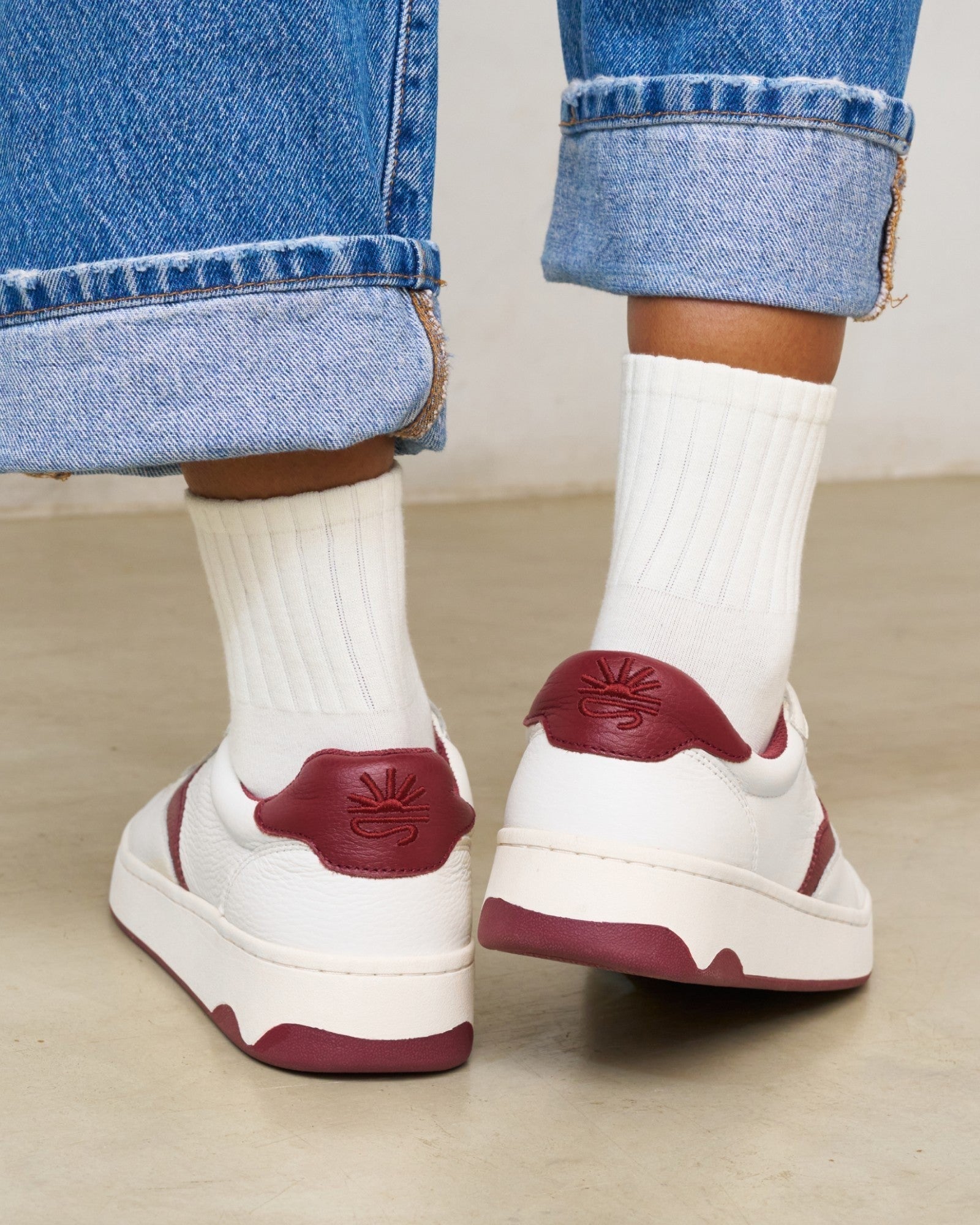 WomensSneakersThe RomaLeather ColorsWhite  Wine